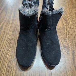 Khombu Black Faux Fur Winter Ankle Boots Women's 8